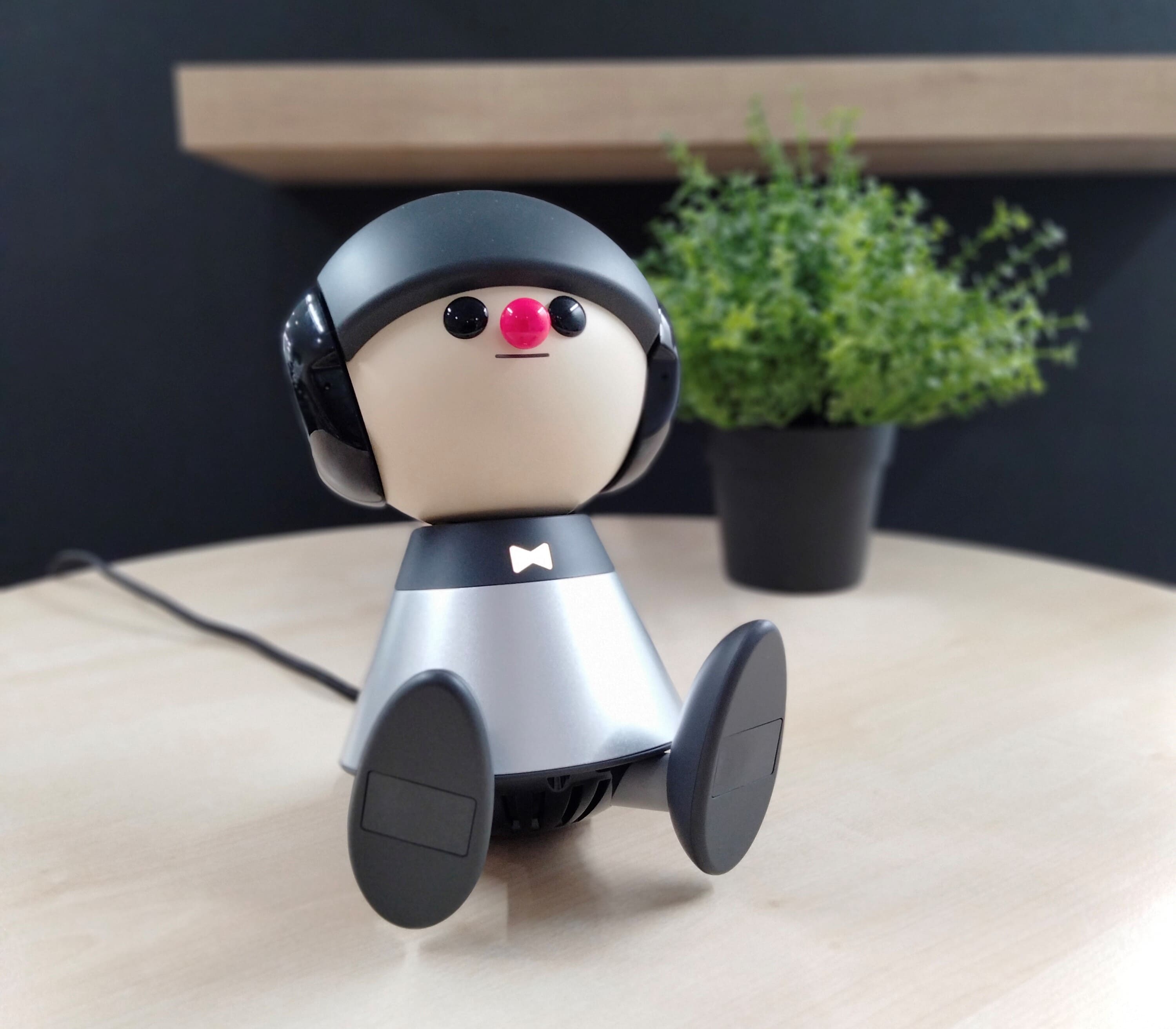 お知らせ】歌うロボット「Charlie(チャーリー)」とは！？特徴や実際に